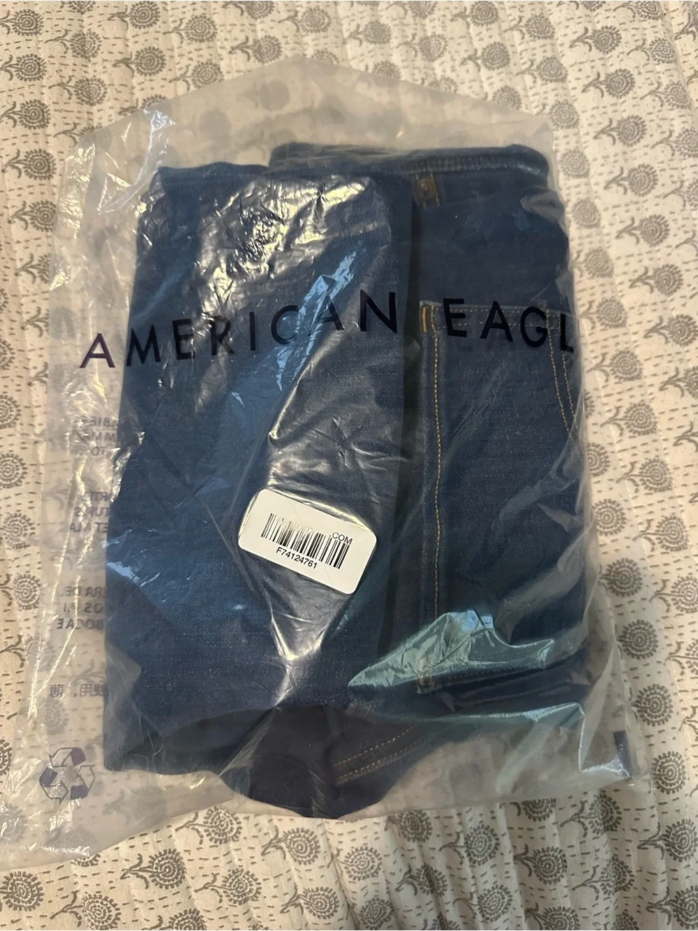 American Eagle Outfitters Women's Dark Blue Boot Cut Jeans - Picture 8 of 8